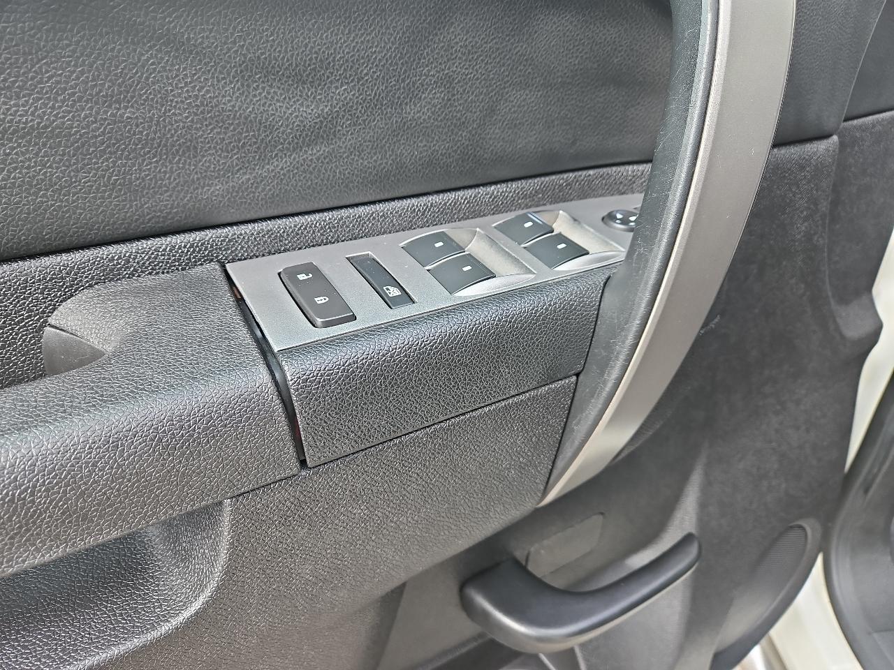 Chevrolet Silverado 1500 4WD Crew Cab 143.5" LT 2013