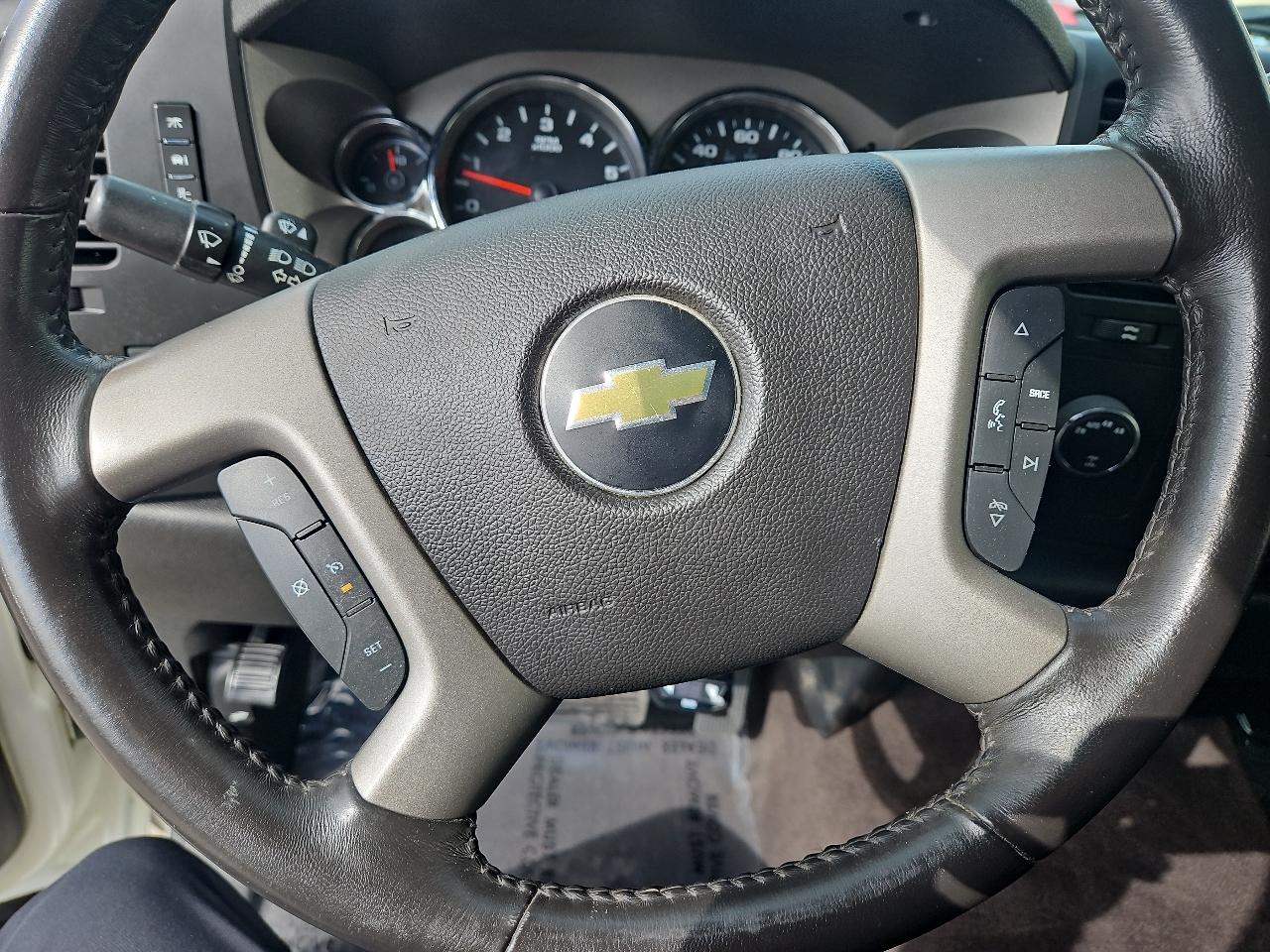 Chevrolet Silverado 1500 4WD Crew Cab 143.5" LT 2013