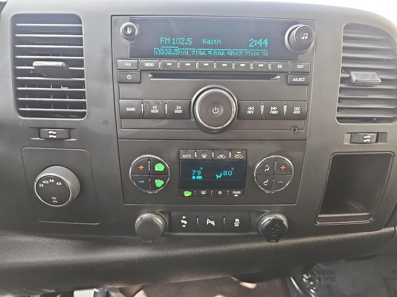 Chevrolet Silverado 1500 4WD Crew Cab 143.5" LT 2013