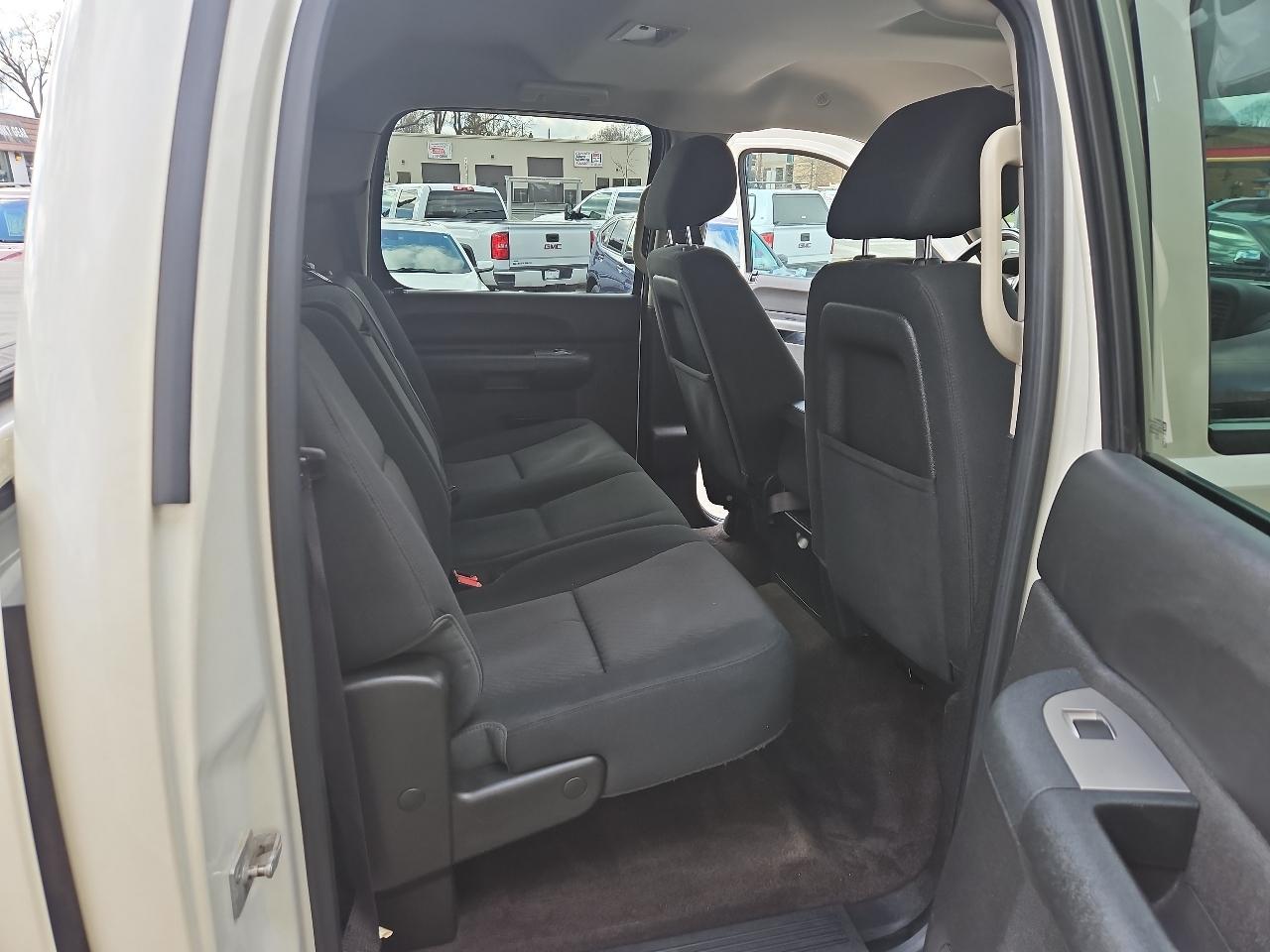 Chevrolet Silverado 1500 4WD Crew Cab 143.5" LT 2013