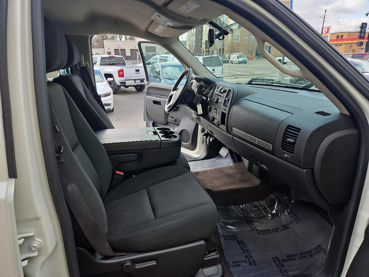 Chevrolet Silverado 1500 4WD Crew Cab 143.5" LT 2013