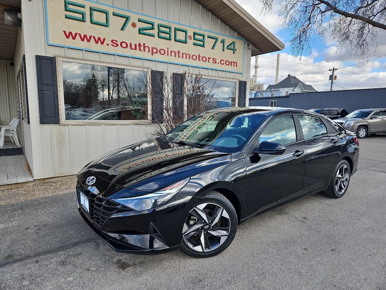 2023 Hyundai Elantra SEL FWD