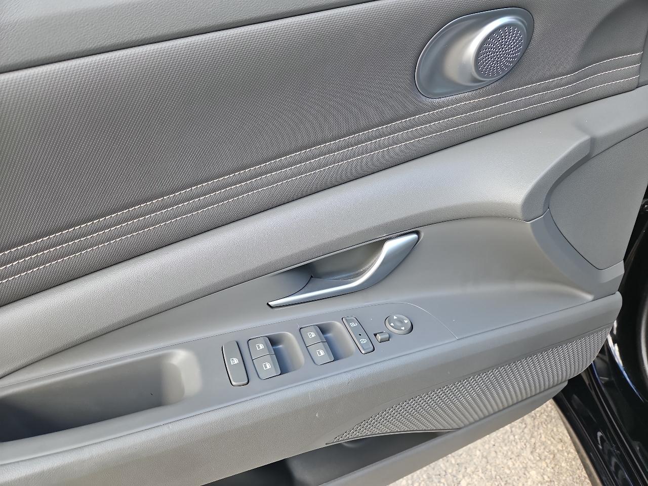 Hyundai Elantra SEL IVT 2023