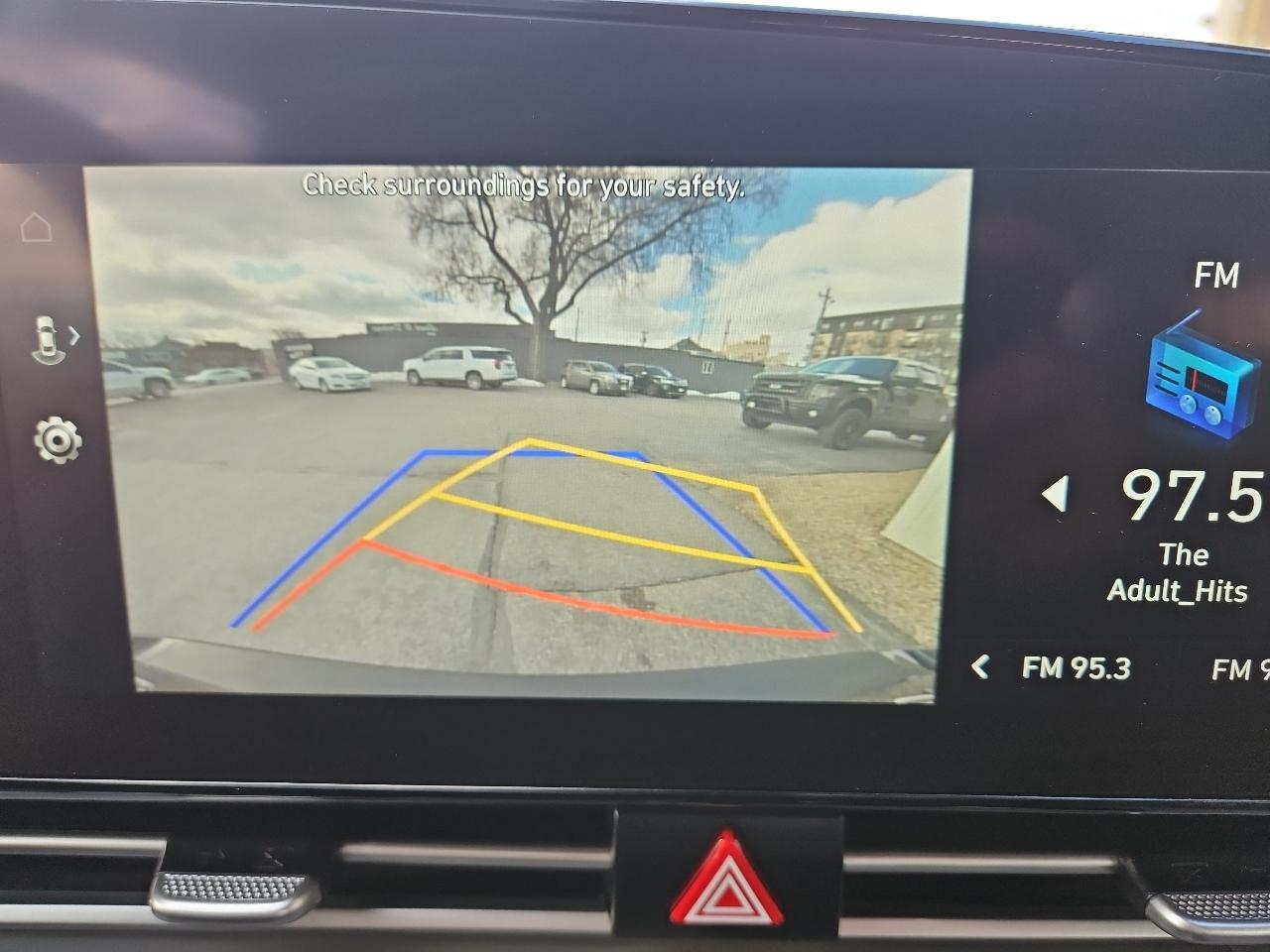 Hyundai Elantra SEL IVT 2023