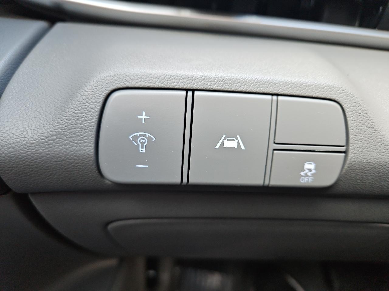 Hyundai Elantra SEL IVT 2023