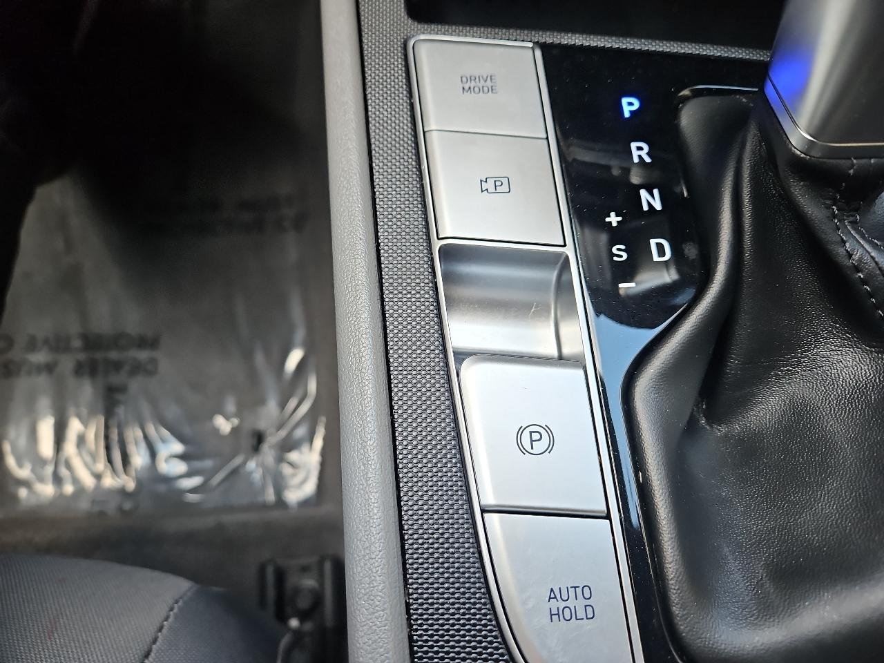 Hyundai Elantra SEL IVT 2023