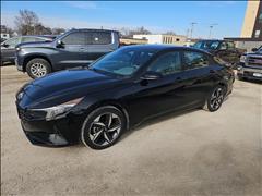 2023 Hyundai Elantra 