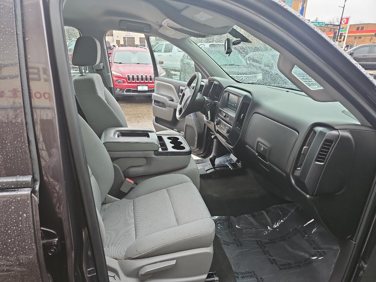 GMC Sierra 1500 4WD Crew Cab 143.5" 2016