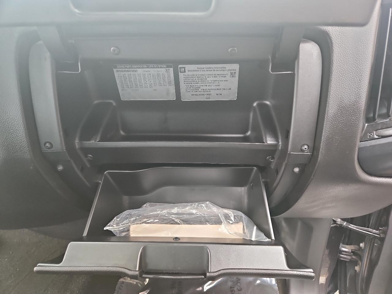 GMC Sierra 1500 4WD Crew Cab 143.5" 2016