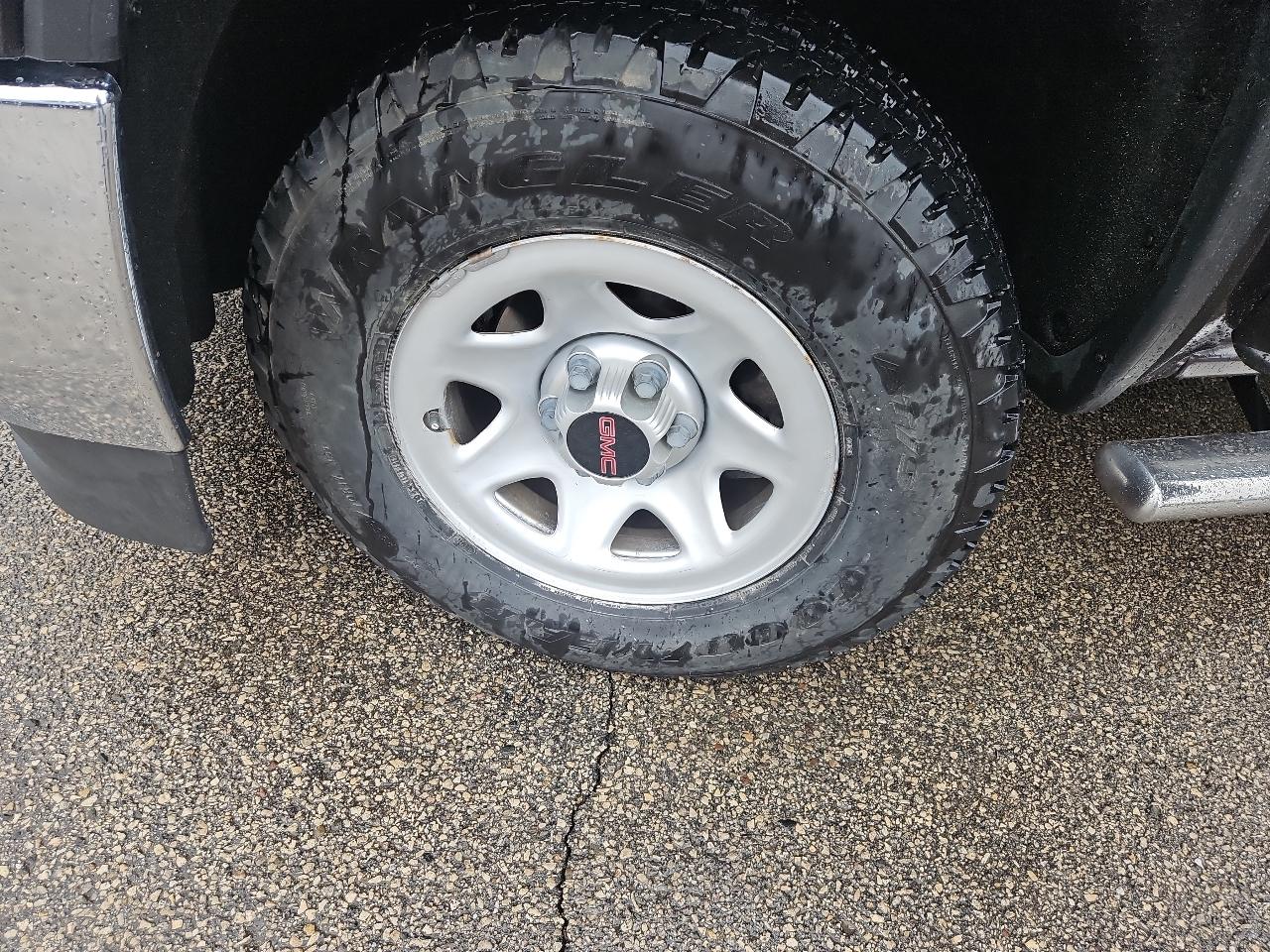 GMC Sierra 1500 4WD Crew Cab 143.5" 2016