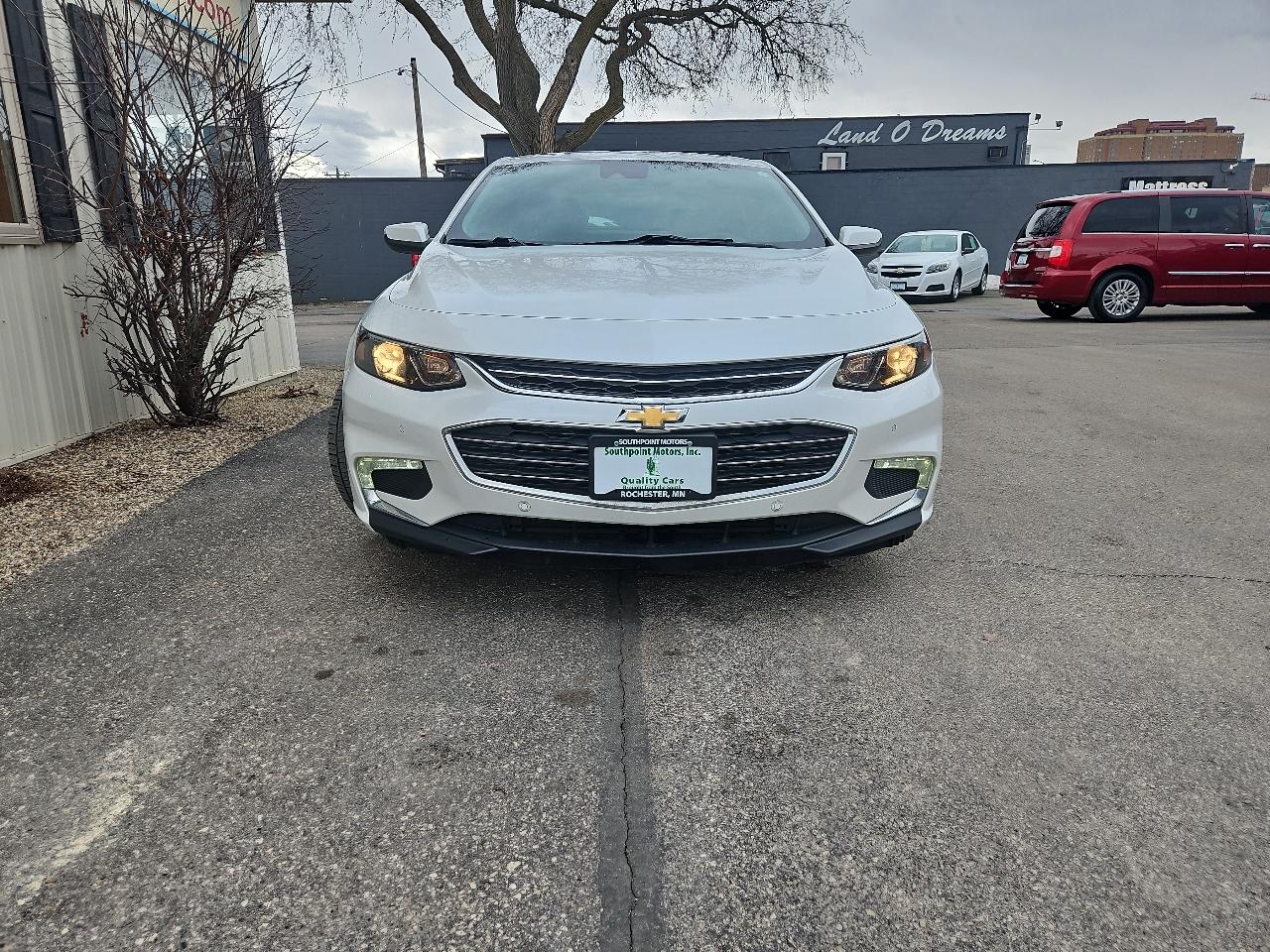 Chevrolet Malibu 4dr Sdn Premier w/2LZ 2017