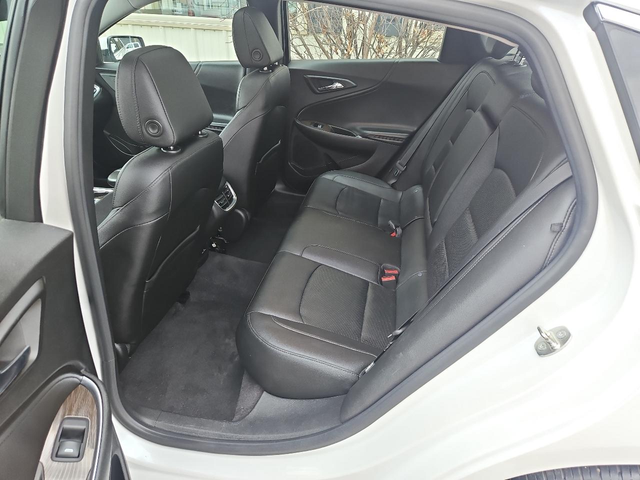 Chevrolet Malibu 4dr Sdn Premier w/2LZ 2017