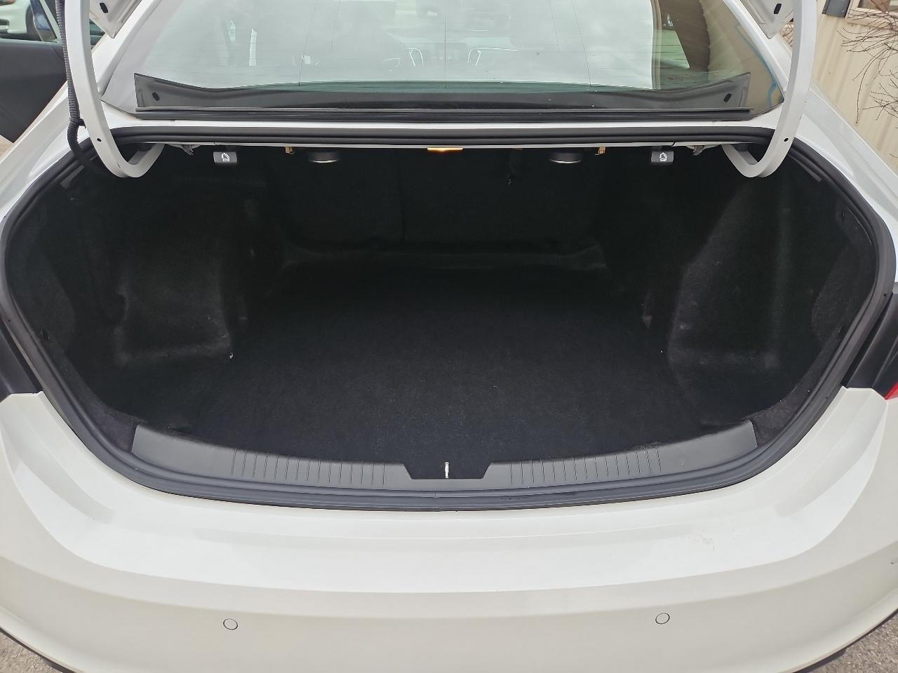 Chevrolet Malibu 4dr Sdn Premier w/2LZ 2017