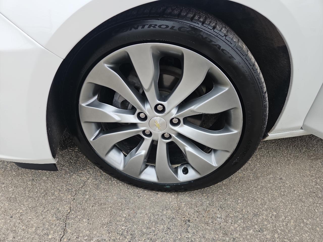 Chevrolet Malibu 4dr Sdn Premier w/2LZ 2017