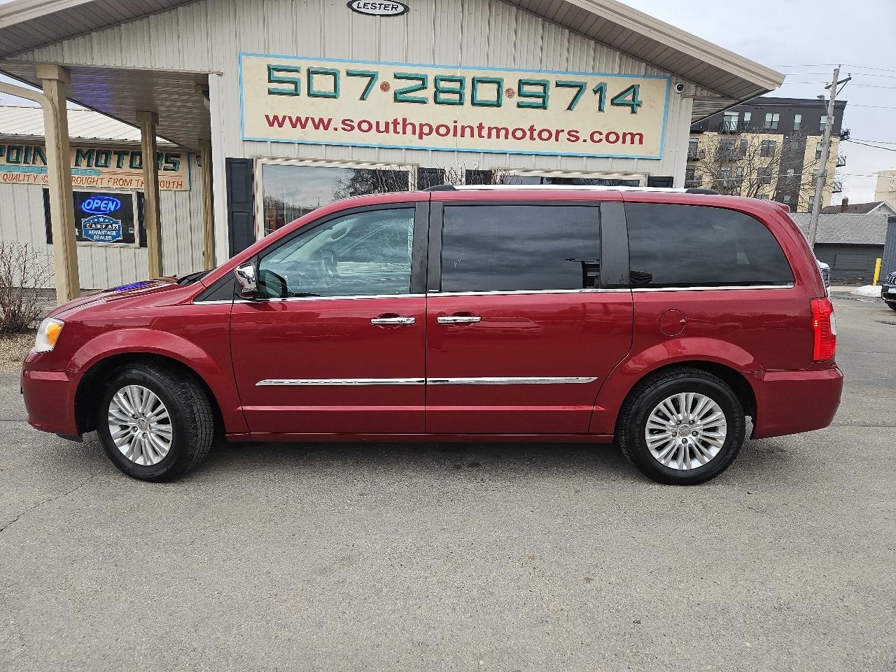 Chrysler Town & Country 4dr Wgn Limited 2012