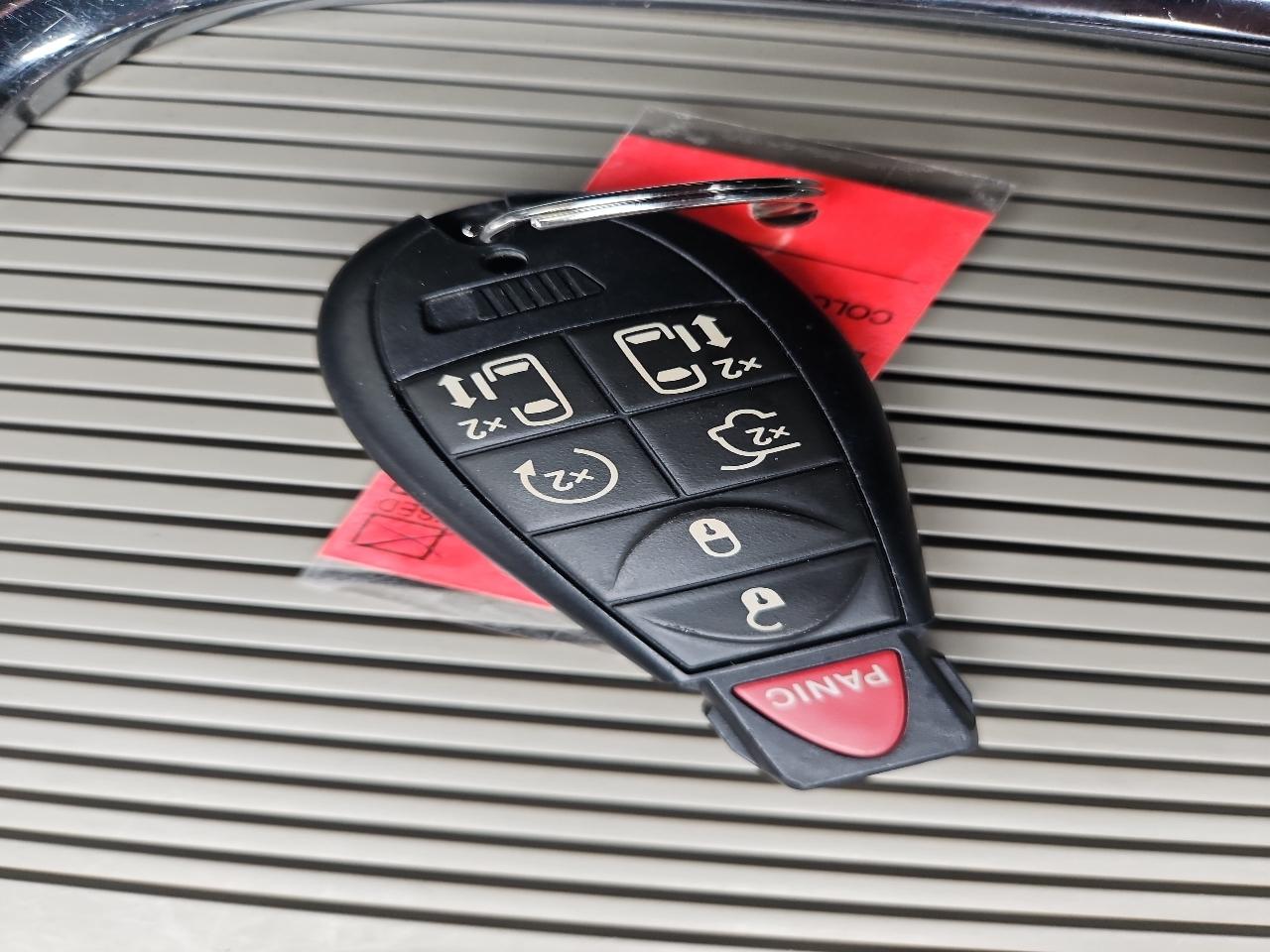 Chrysler Town & Country 4dr Wgn Limited 2012