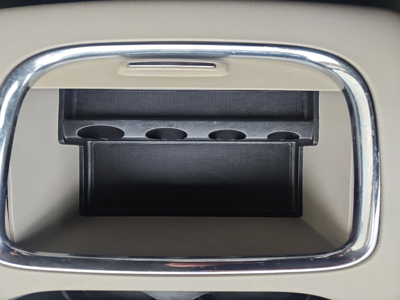 Chrysler Town & Country 4dr Wgn Limited 2012