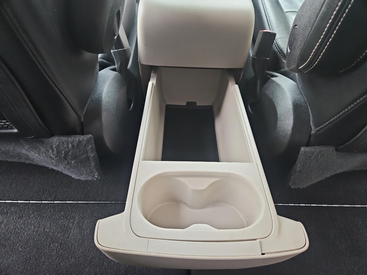 Chrysler Town & Country 4dr Wgn Limited 2012