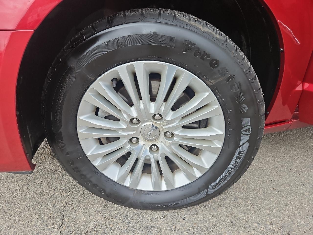 Chrysler Town & Country 4dr Wgn Limited 2012