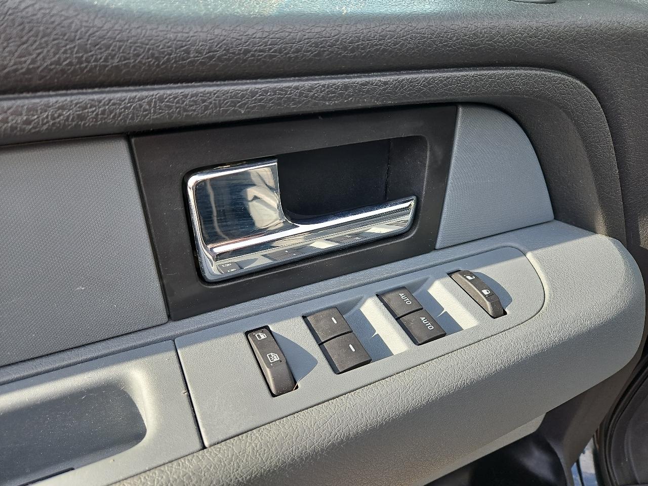 Ford F-150 4WD SuperCrew 145" King Ranch 2013