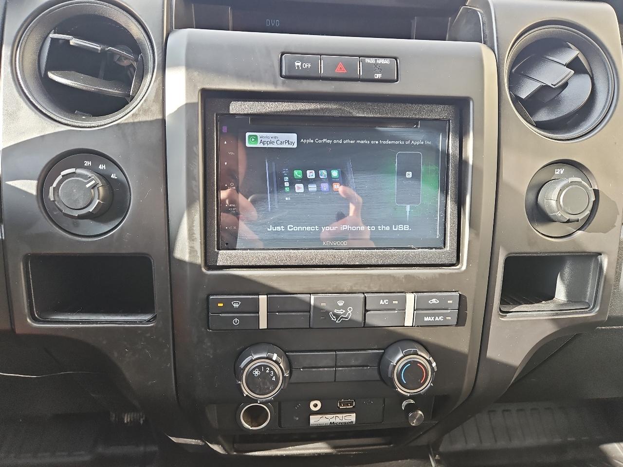 Ford F-150 4WD SuperCrew 145" King Ranch 2013