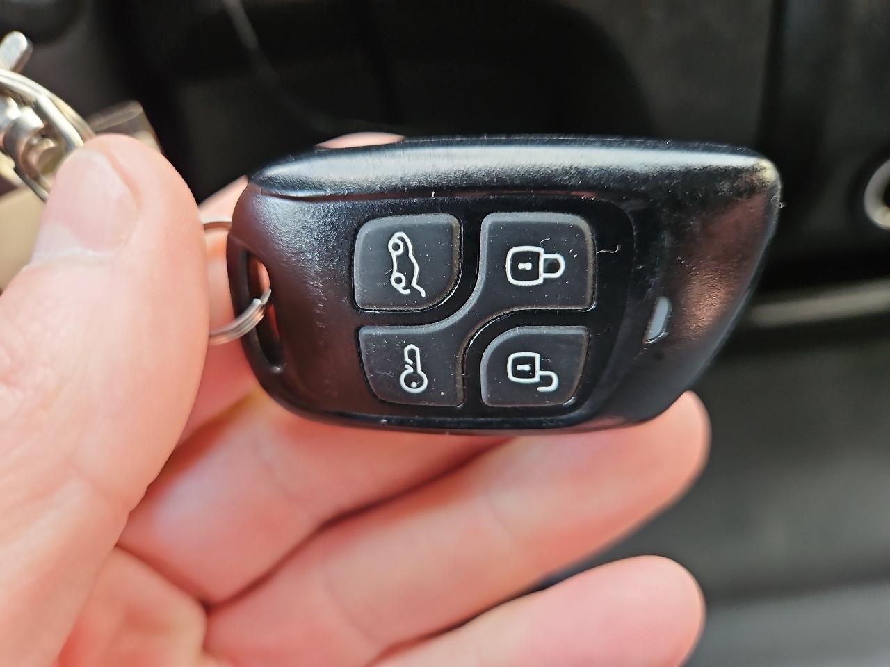 Ford F-150 4WD SuperCrew 145" King Ranch 2013