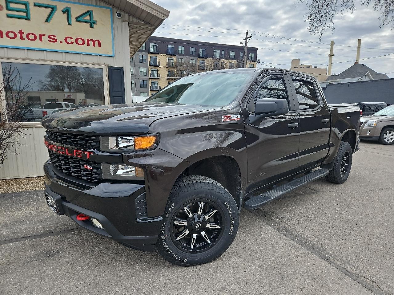 Chevrolet Silverado 1500 4WD Crew Cab 147" Custom Trail Boss 2019