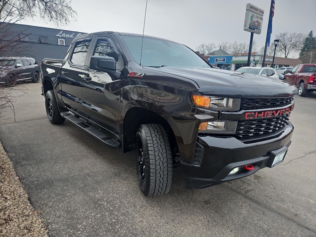 Chevrolet Silverado 1500 4WD Crew Cab 147" Custom Trail Boss 2019