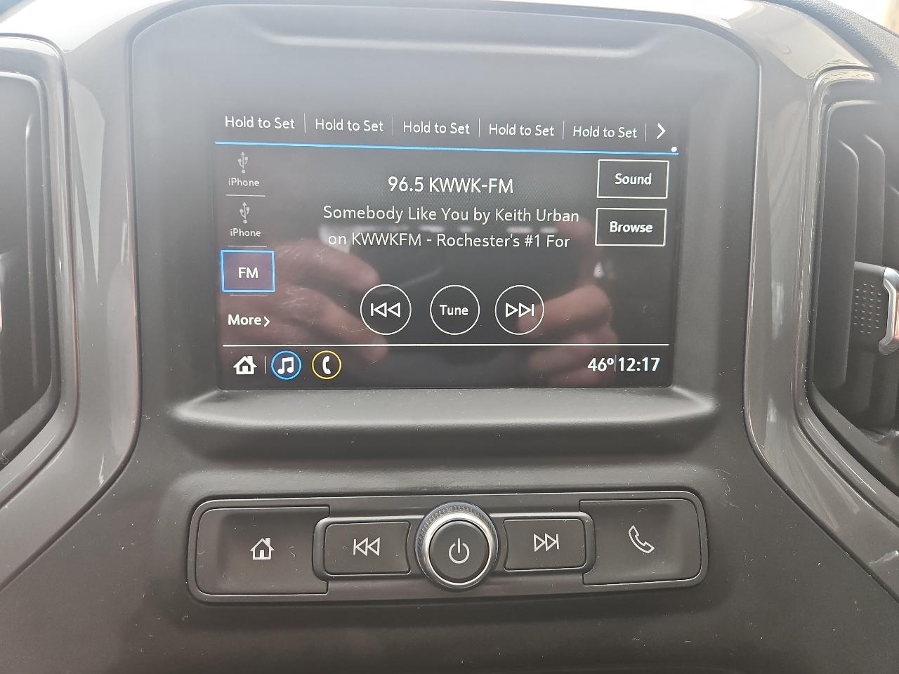 Chevrolet Silverado 1500 4WD Crew Cab 147" Custom Trail Boss 2019