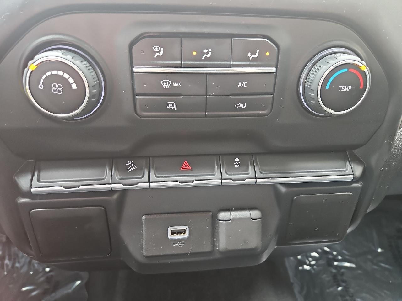 Chevrolet Silverado 1500 4WD Crew Cab 147" Custom Trail Boss 2019