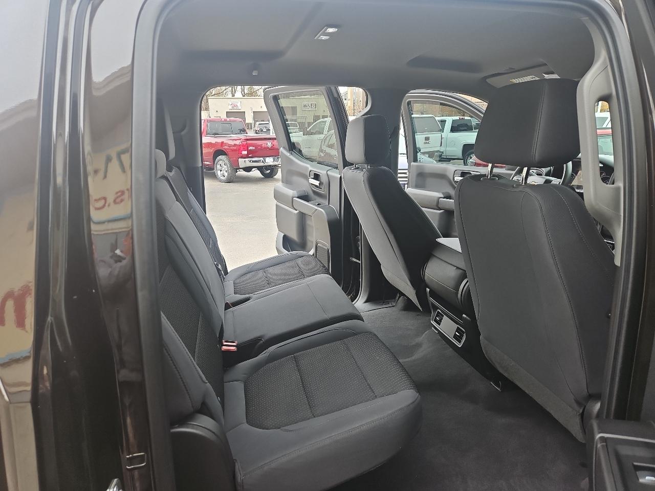 Chevrolet Silverado 1500 4WD Crew Cab 147" Custom Trail Boss 2019