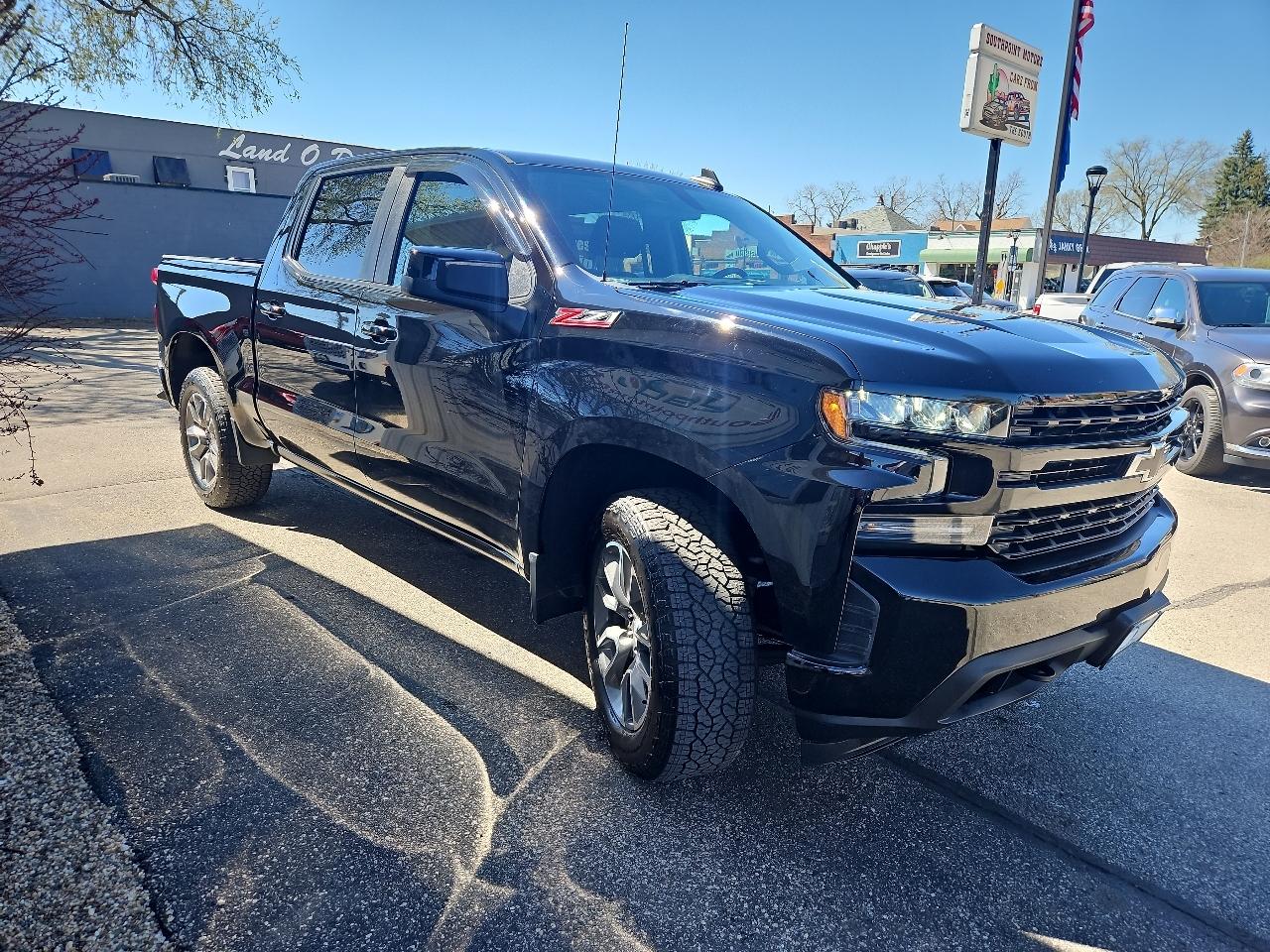 Chevrolet Silverado 1500 4WD Crew Cab 147" RST 2021