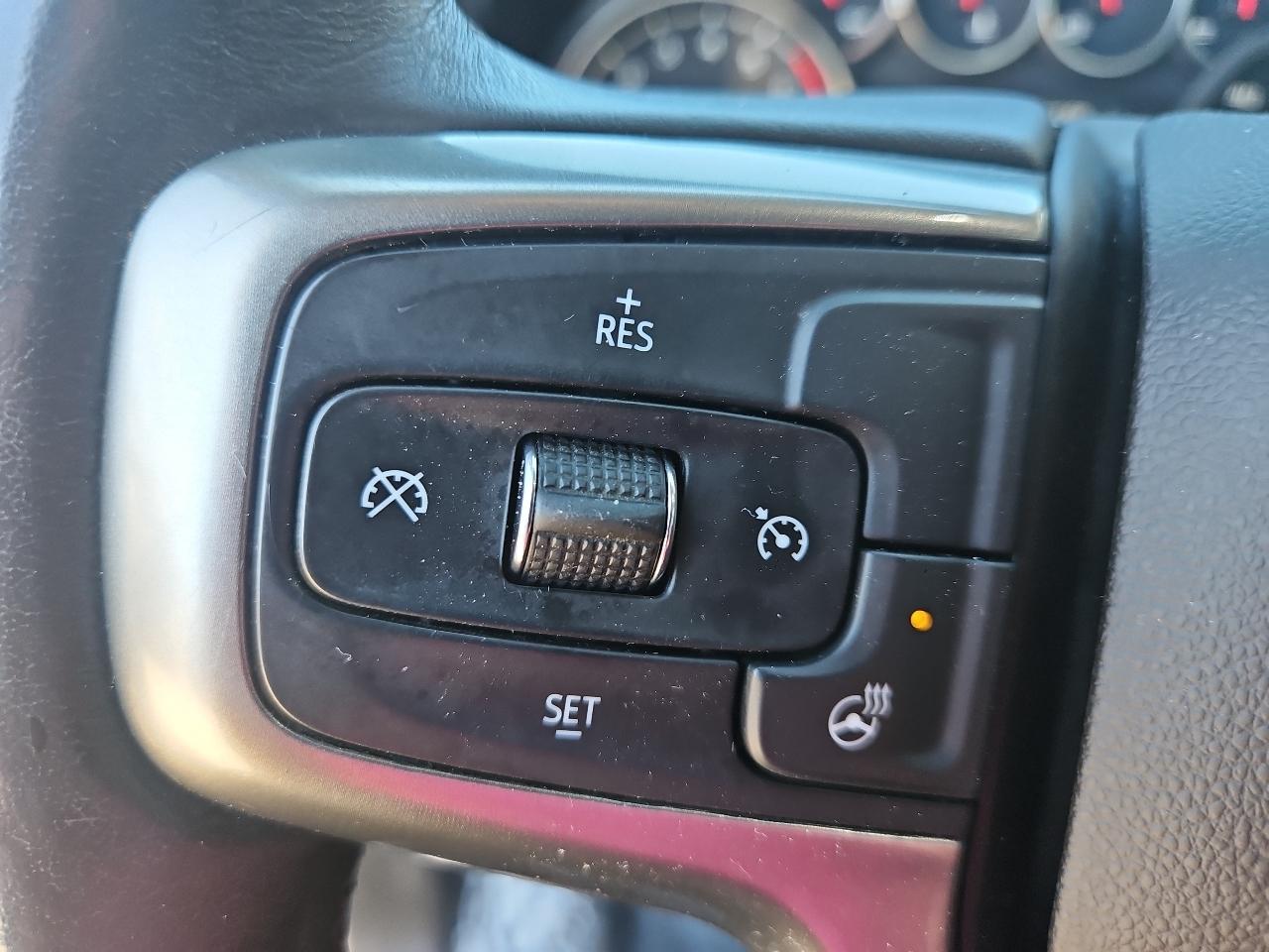 Chevrolet Silverado 1500 4WD Crew Cab 147" RST 2021