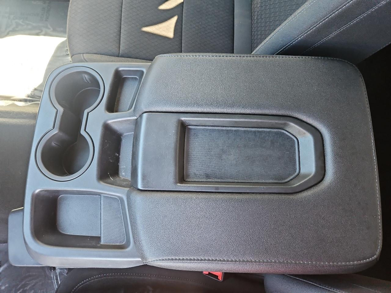 Chevrolet Silverado 1500 4WD Crew Cab 147" RST 2021