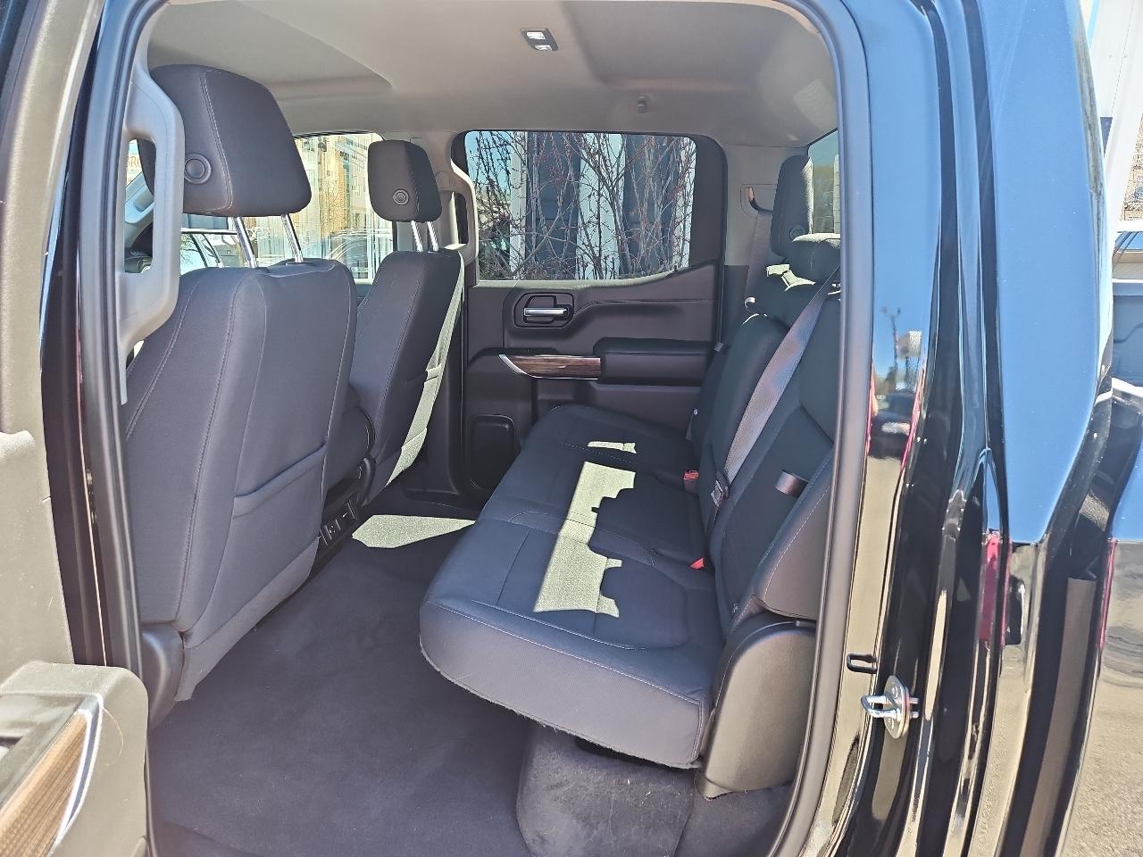 Chevrolet Silverado 1500 4WD Crew Cab 147" RST 2021