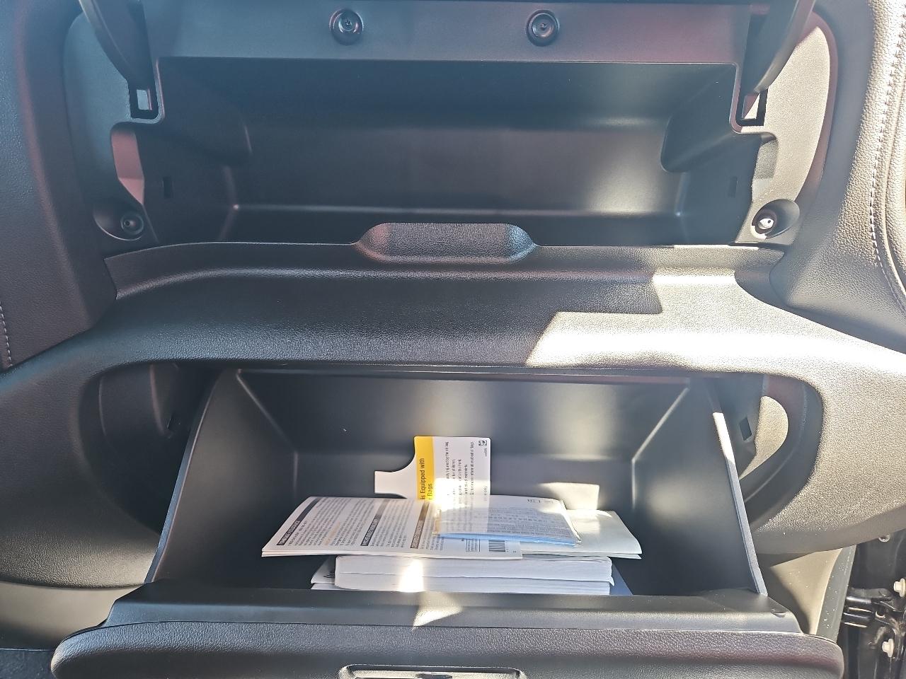 Chevrolet Silverado 1500 4WD Crew Cab 147" RST 2021