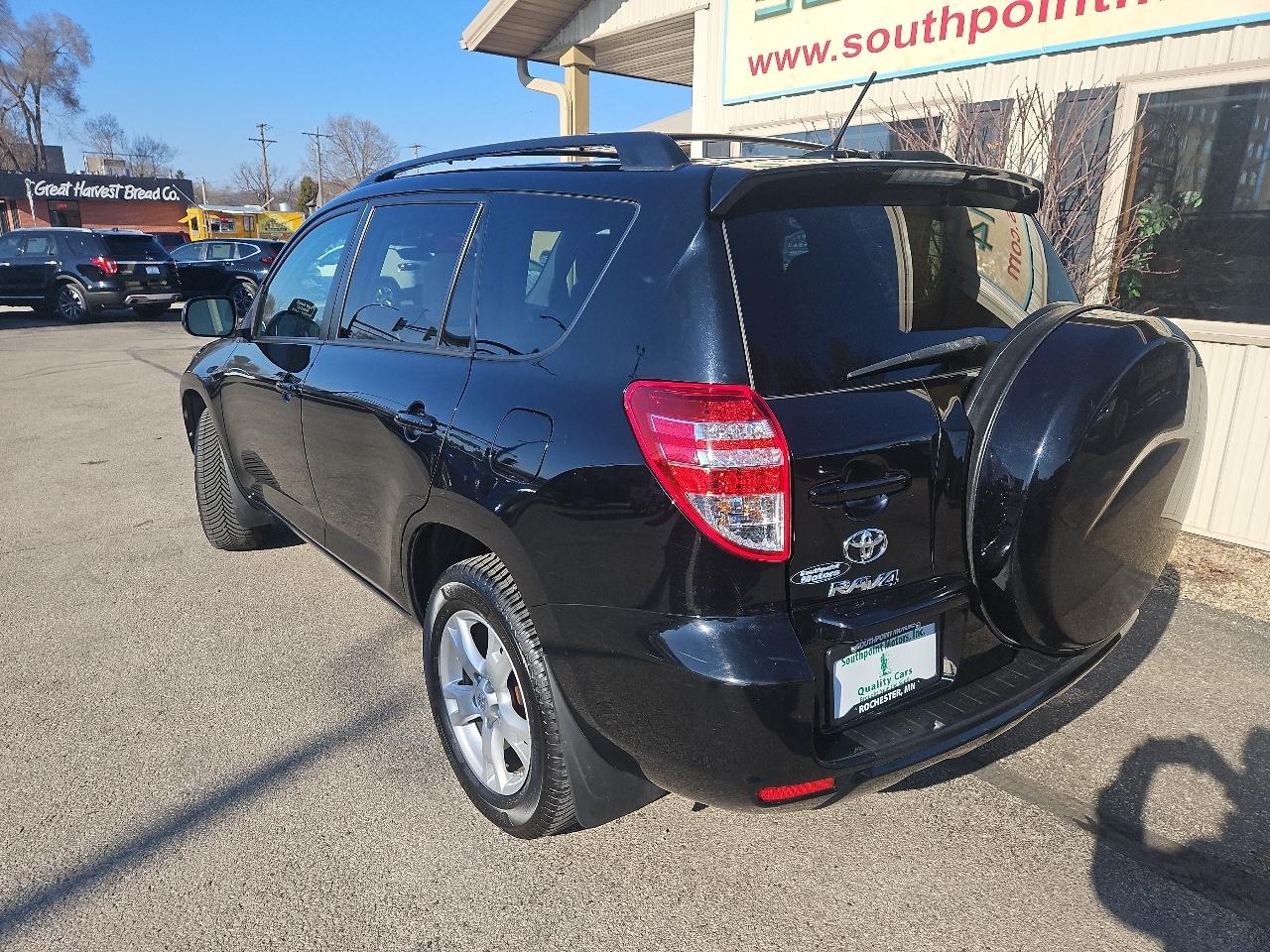 Toyota RAV4 4WD 4dr I4 (Natl) 2012