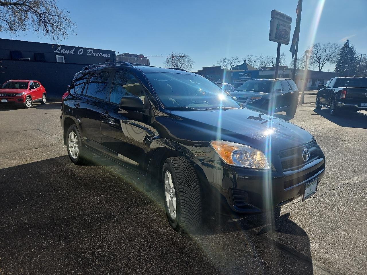 Toyota RAV4 4WD 4dr I4 (Natl) 2012