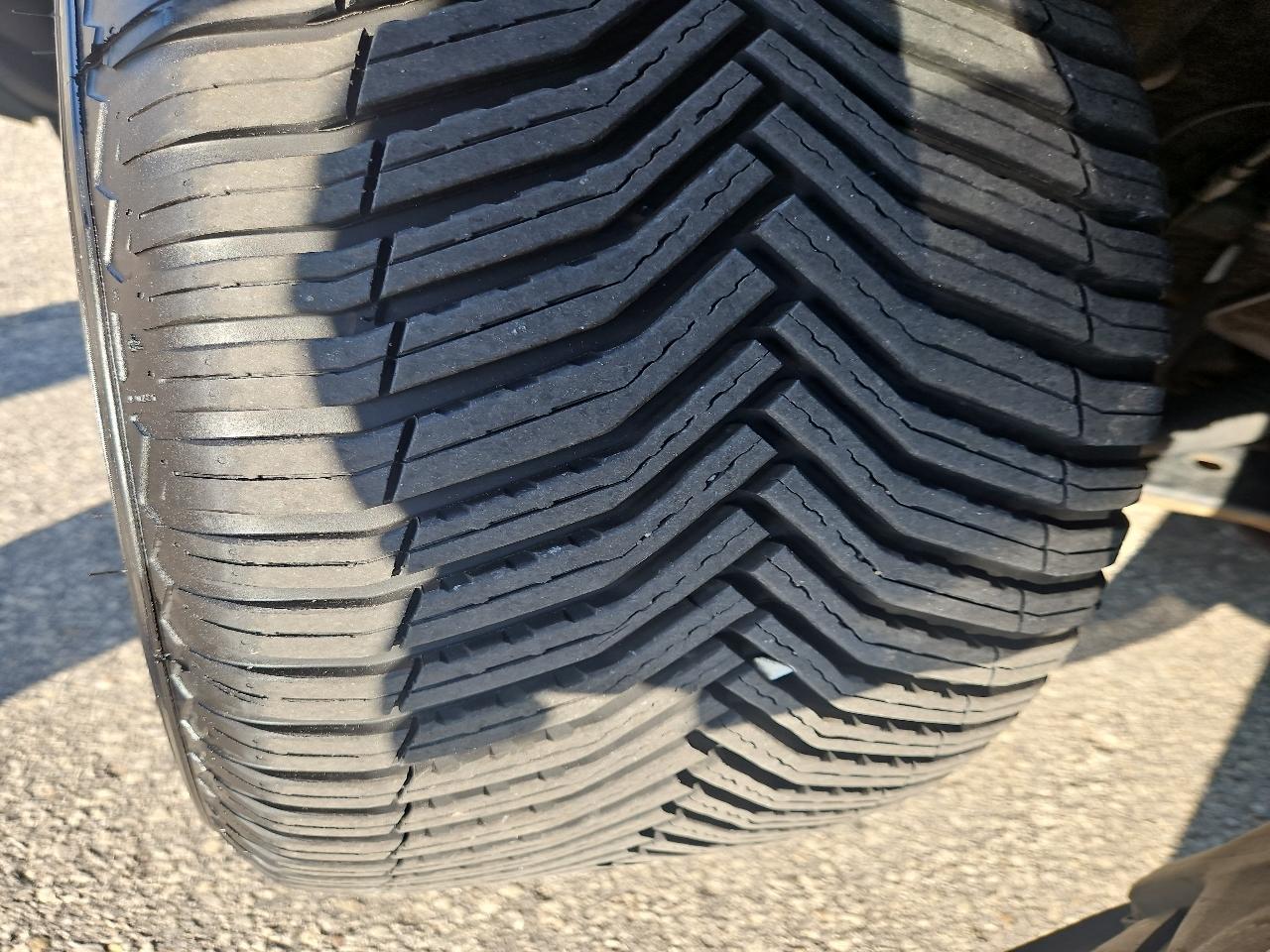 Toyota RAV4 4WD 4dr I4 (Natl) 2012