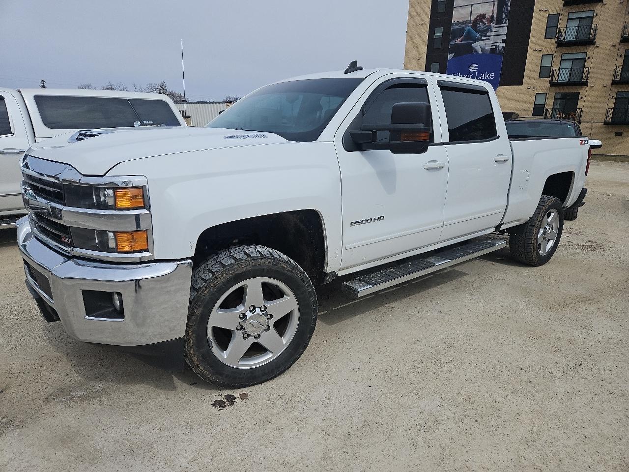 Chevrolet Silverado 2500HD 4WD Crew Cab 153.7" LT 2018