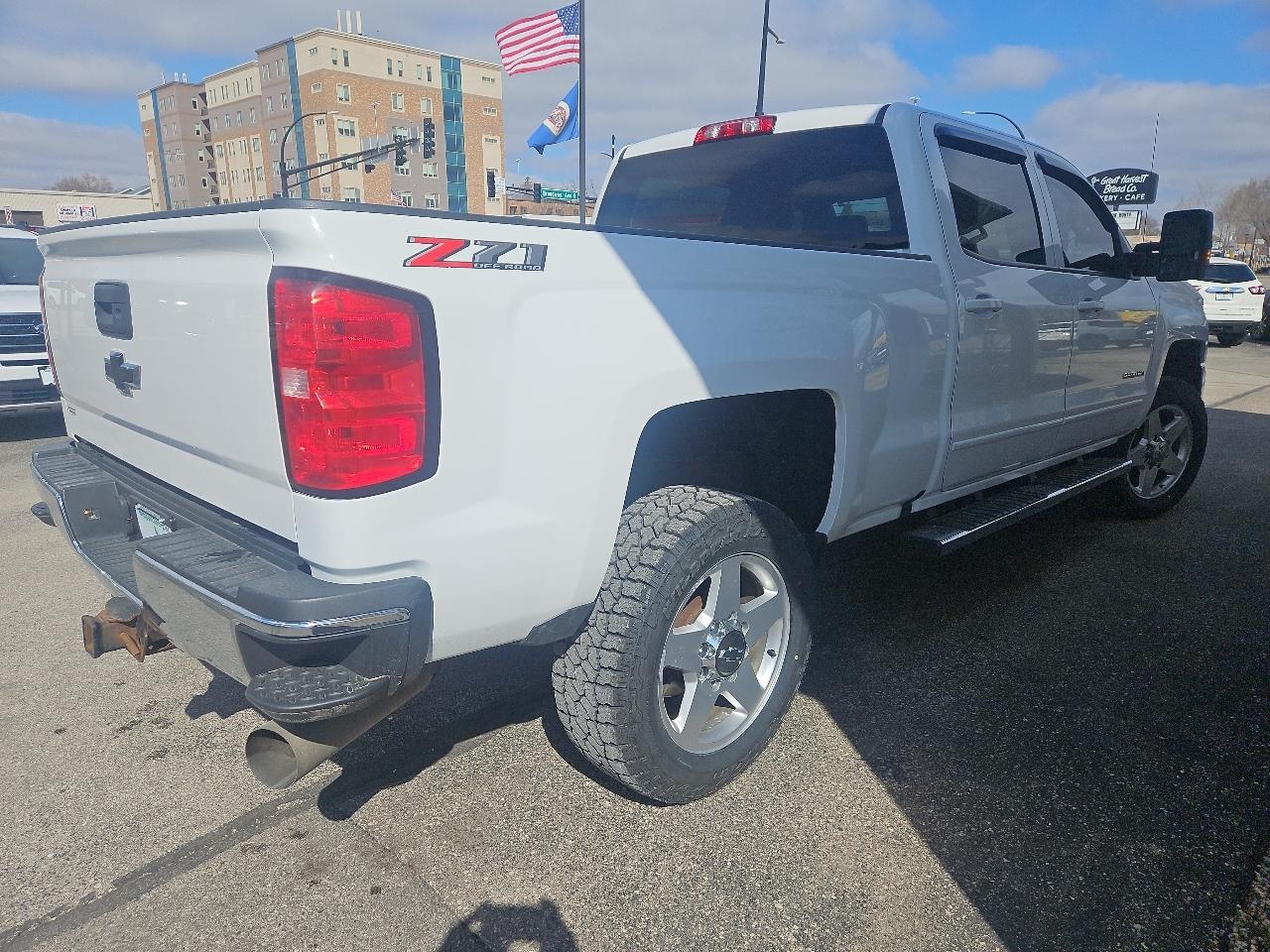 Chevrolet Silverado 2500HD 4WD Crew Cab 153.7" LT 2018