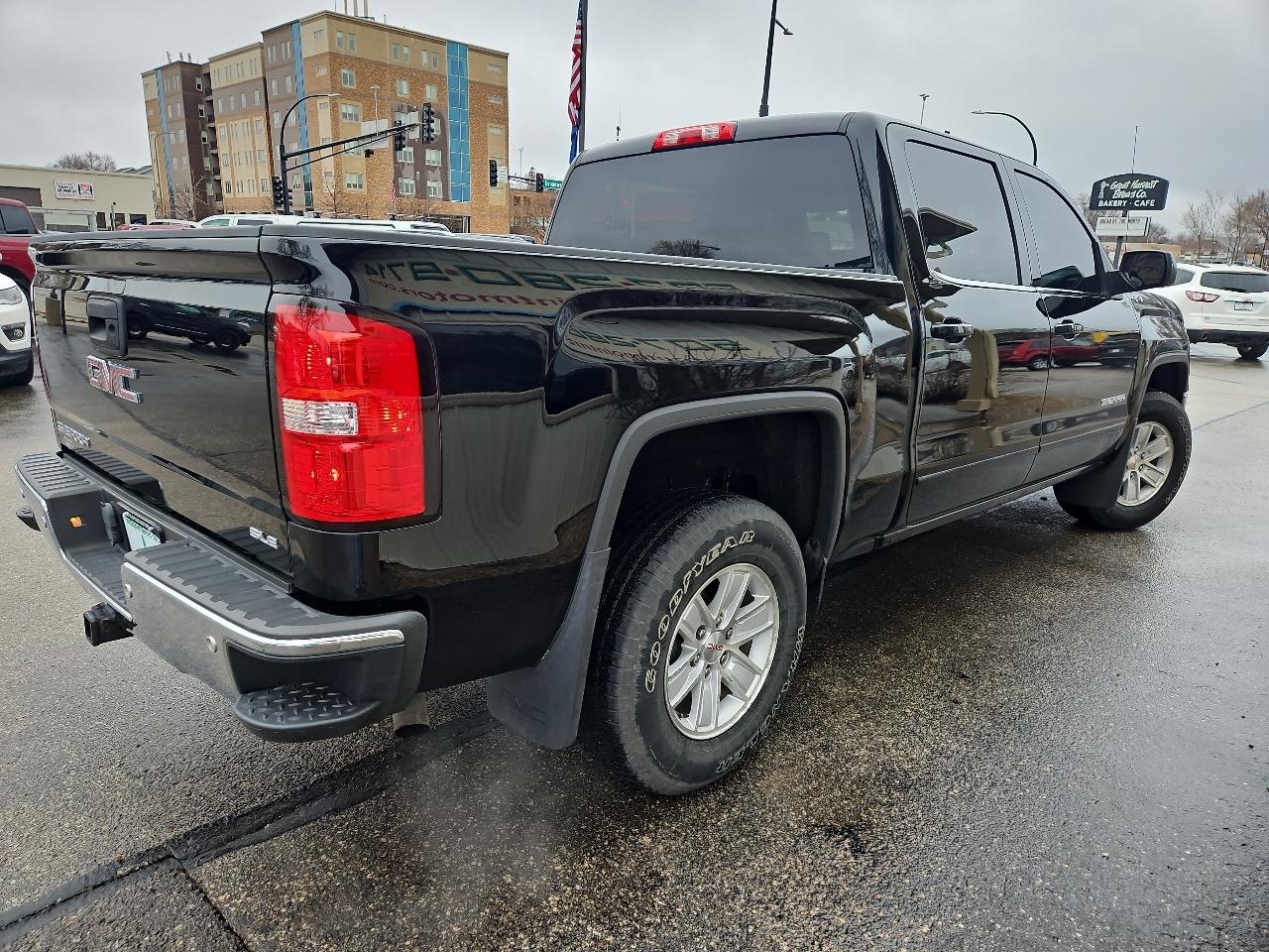 GMC Sierra 1500 4WD Crew Cab 143.5" SLE 2014