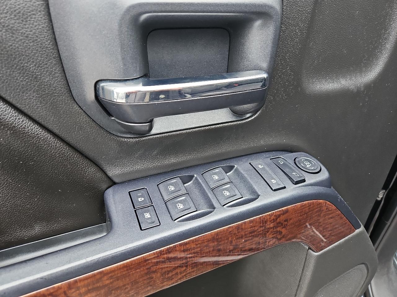 GMC Sierra 1500 4WD Crew Cab 143.5" SLE 2014