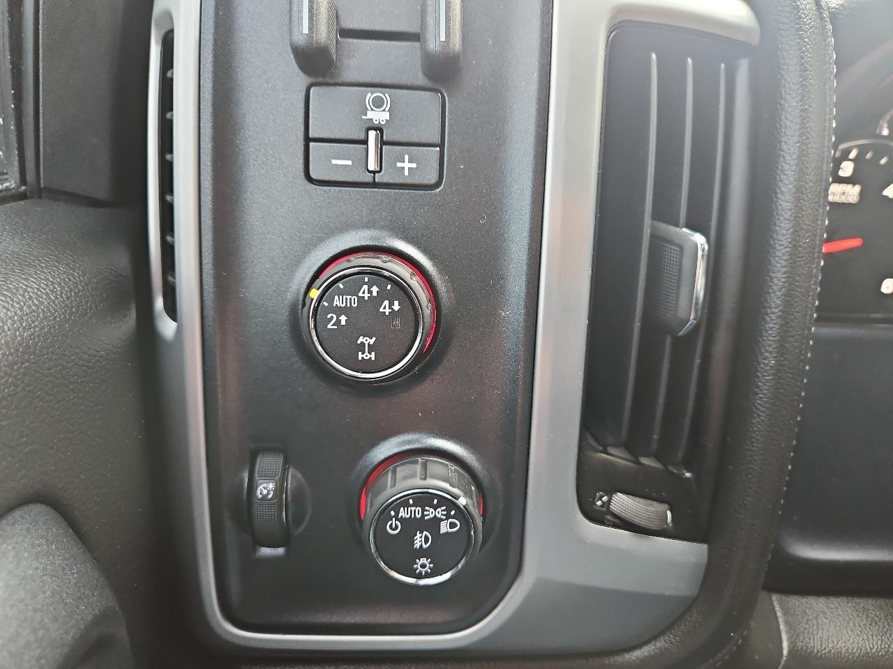 GMC Sierra 1500 4WD Crew Cab 143.5" SLE 2014