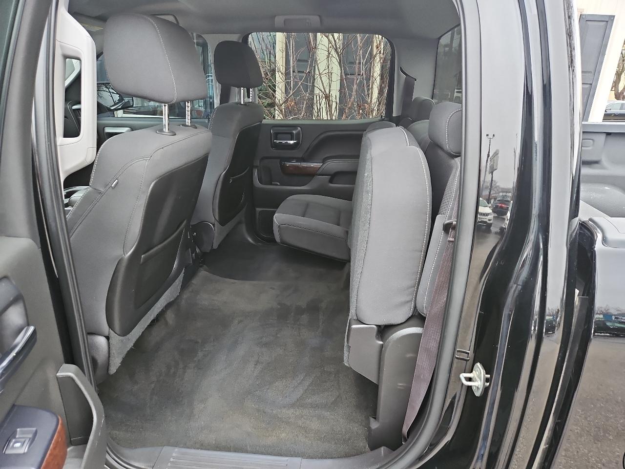 GMC Sierra 1500 4WD Crew Cab 143.5" SLE 2014