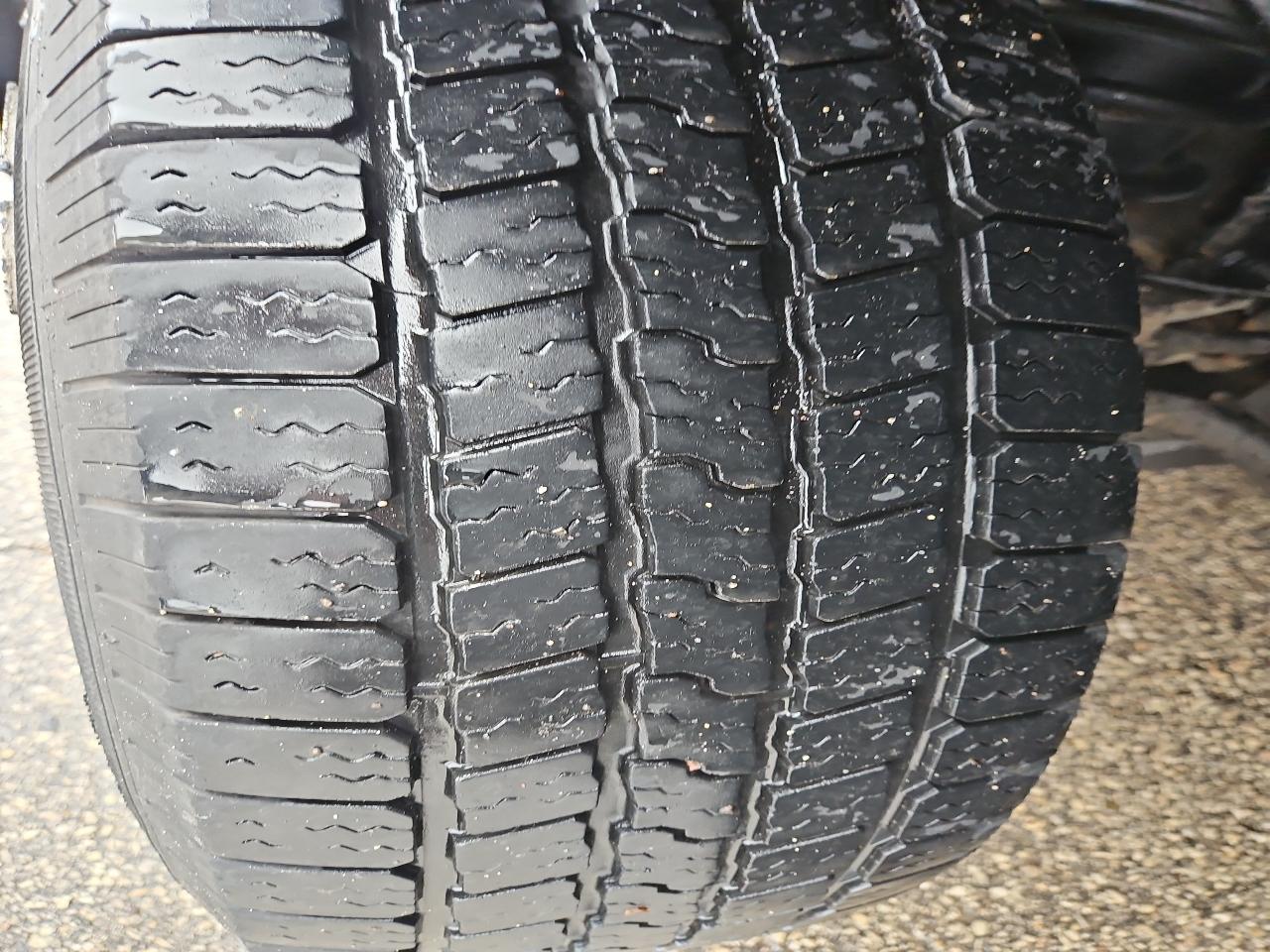 GMC Sierra 1500 4WD Crew Cab 143.5" SLE 2014