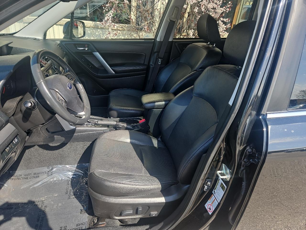 Subaru Forester 4dr CVT 2.5i Touring PZEV 2015