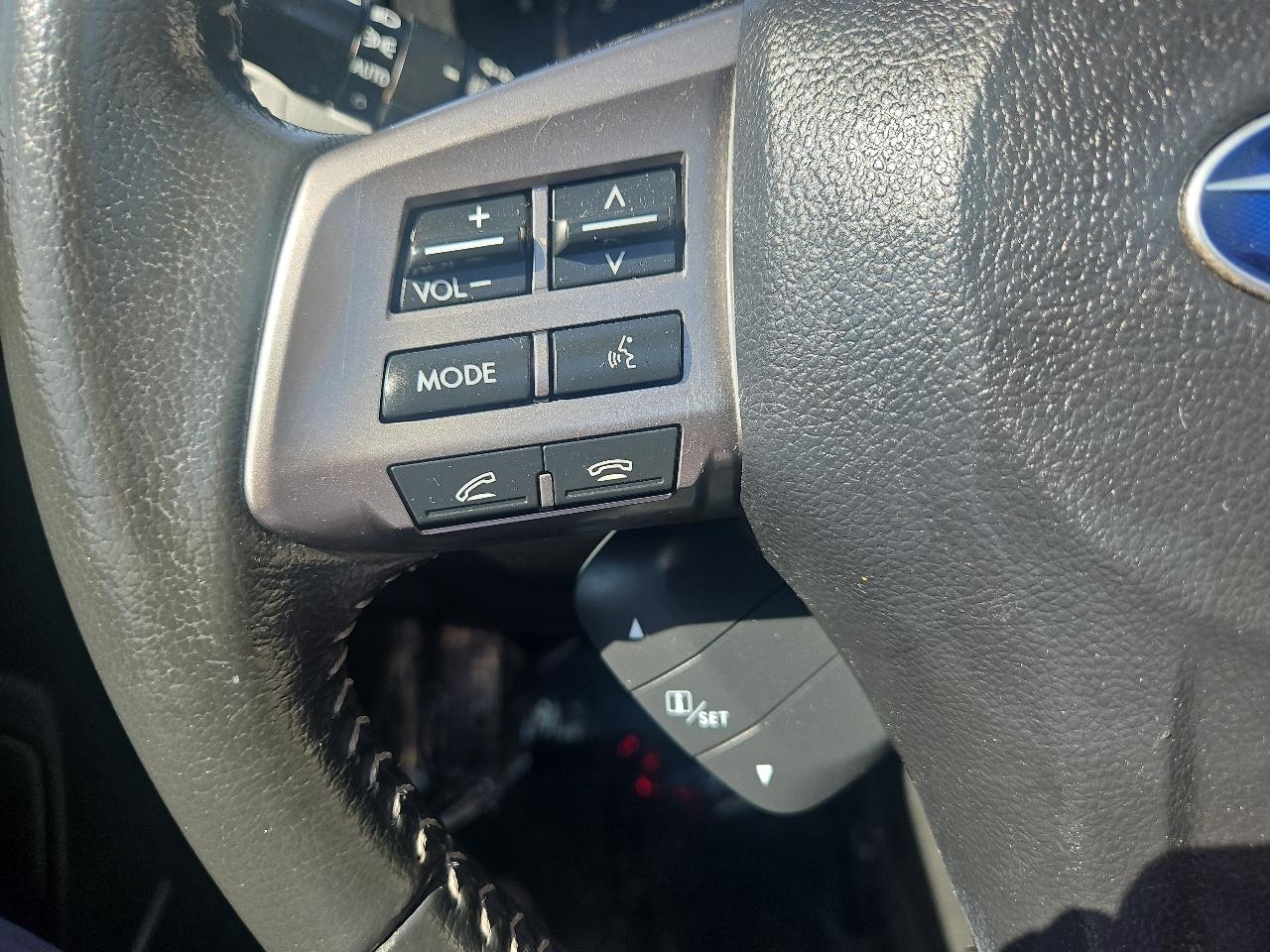 Subaru Forester 4dr CVT 2.5i Touring PZEV 2015