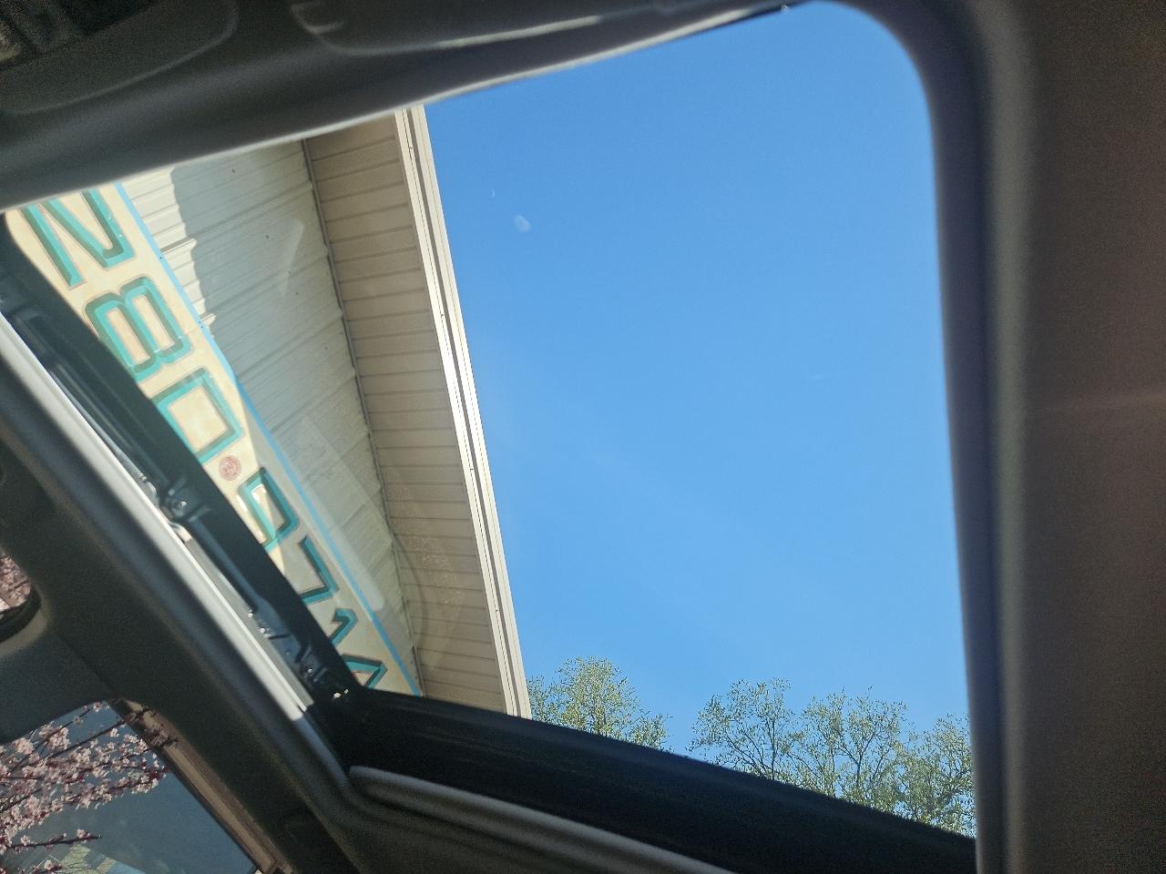 Subaru Forester 4dr CVT 2.5i Touring PZEV 2015