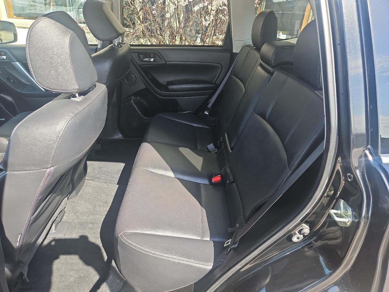 Subaru Forester 4dr CVT 2.5i Touring PZEV 2015